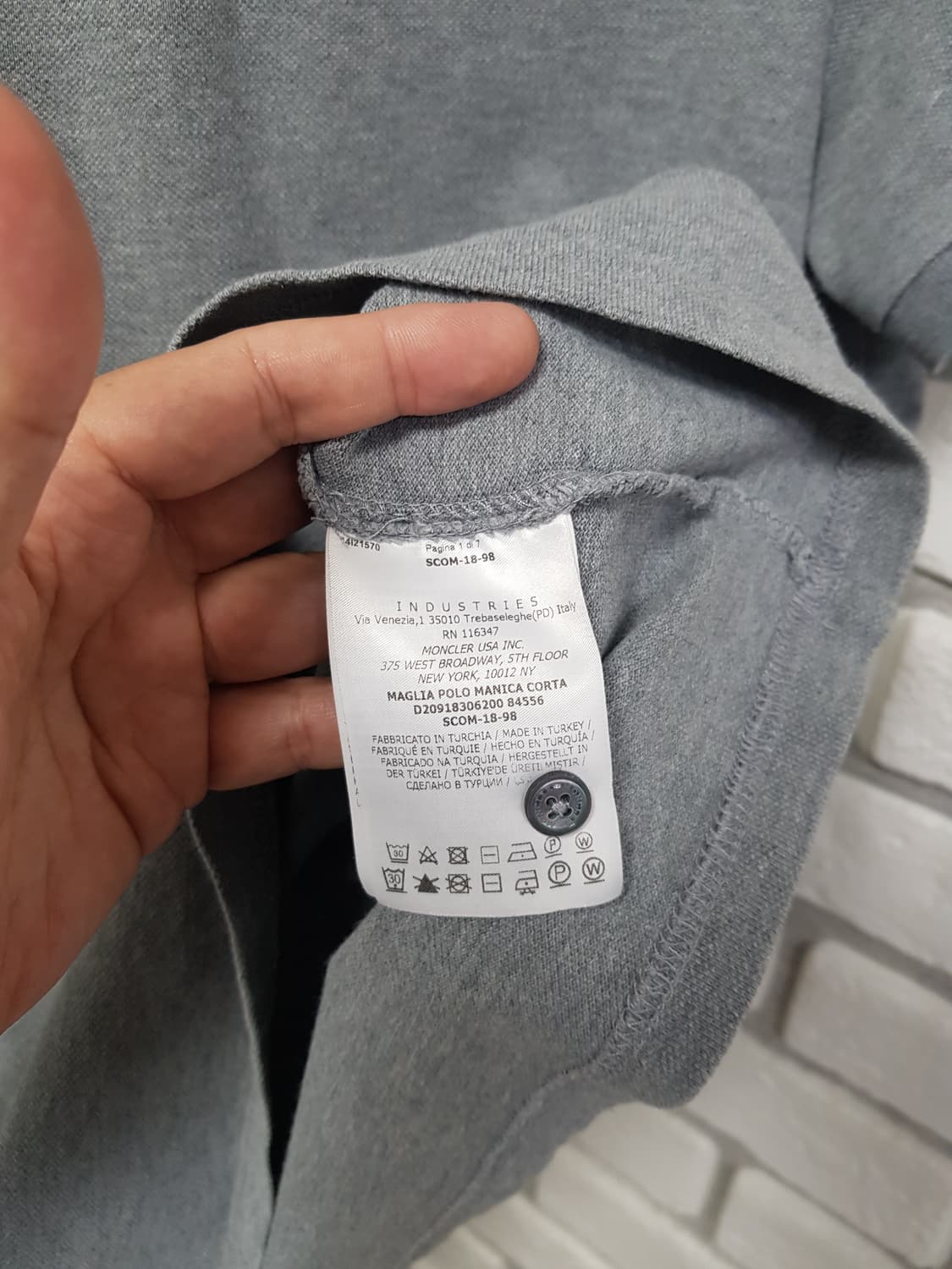 [m/남95/정품] 몽클레어 폴로티 그레이 상품이미지7