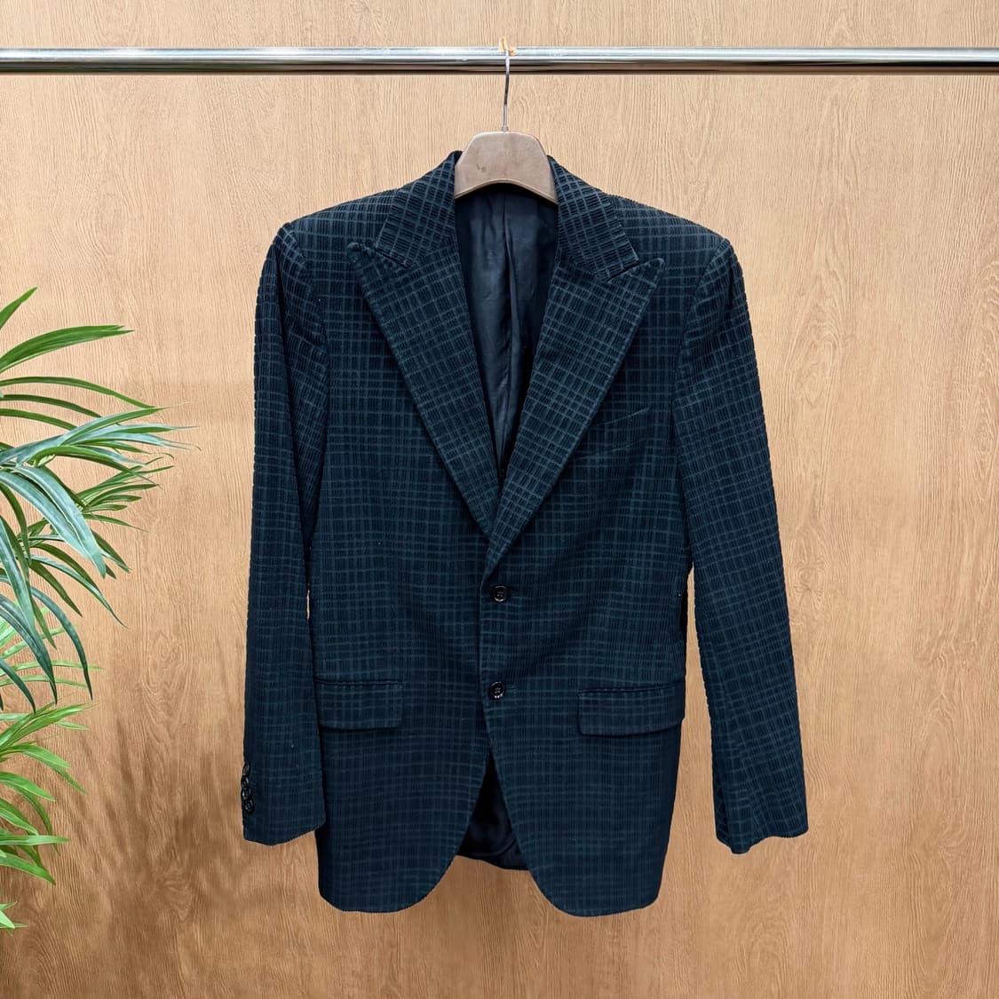 돌체앤가바나 싱글 자켓 다크 톤 체크 패턴 프론트 플랩 포켓 디테일 블랙 상품이미지1