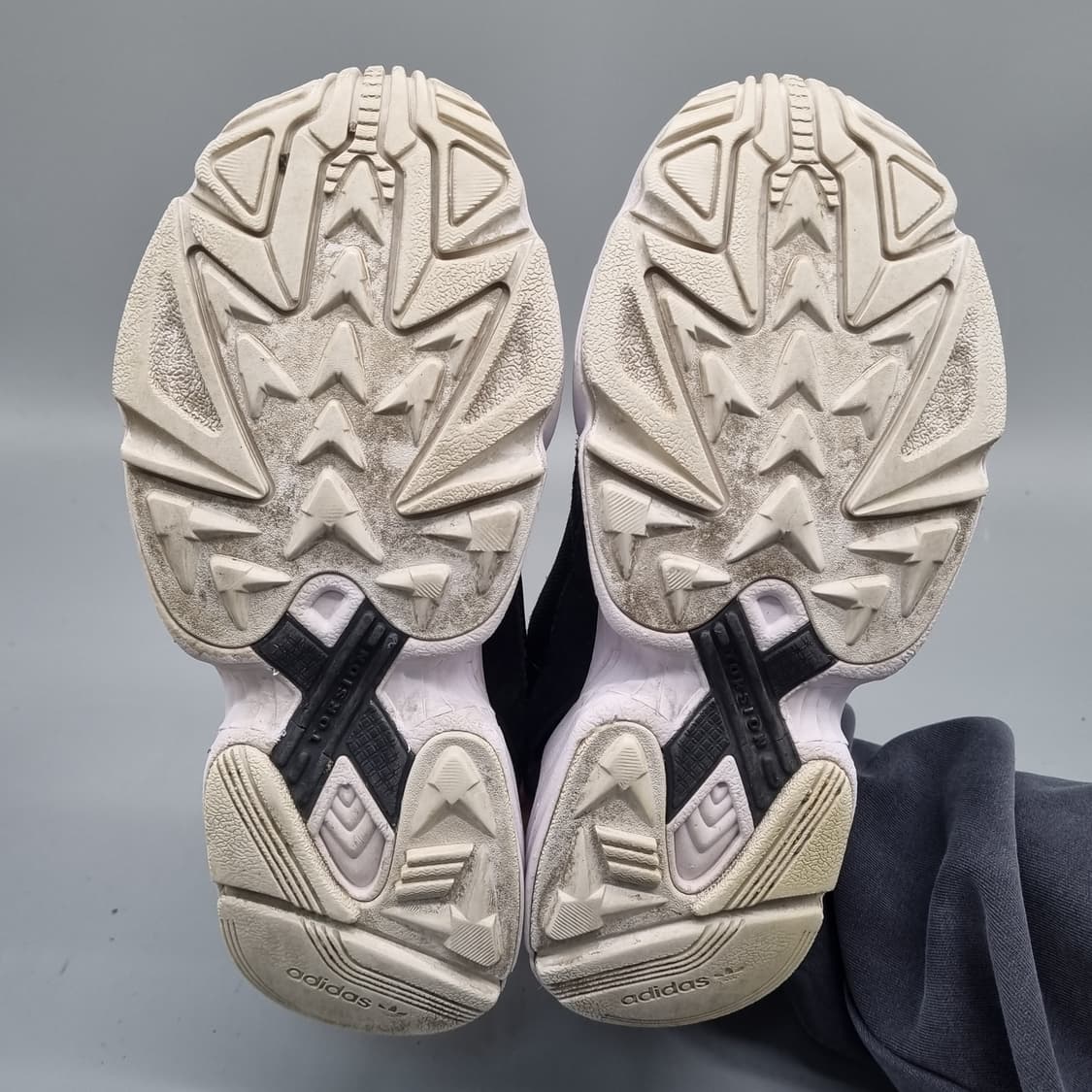 아디다스 팔콘 여성운동화220 상품이미지3