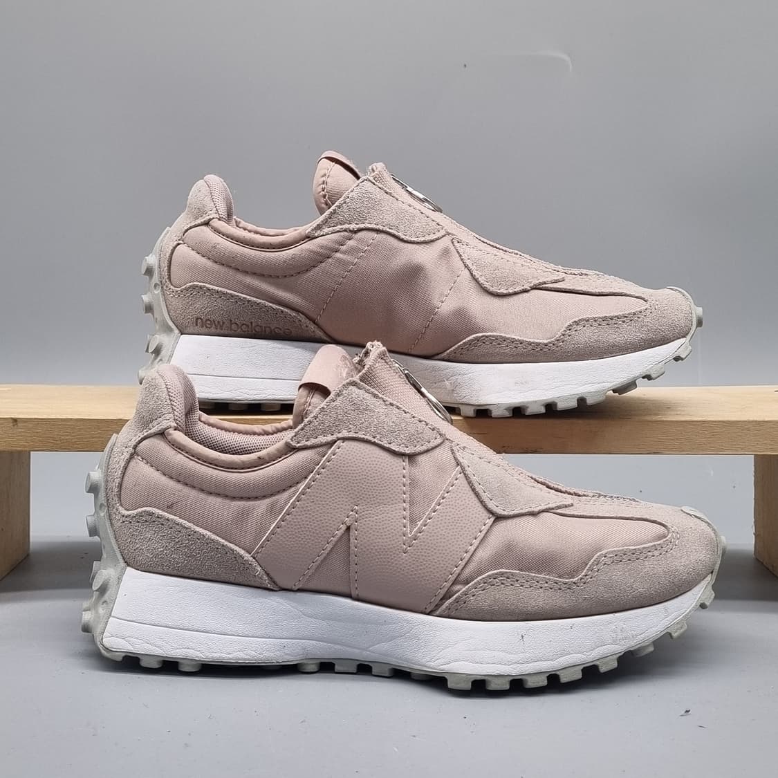 뉴발란스327 프리미엄 지퍼라인 운동화235 상품이미지1