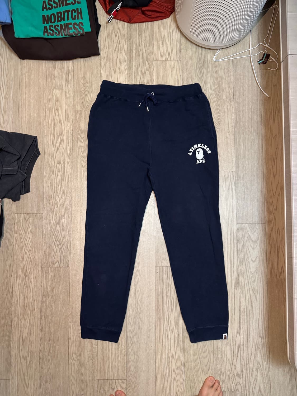 베이프 자운드 JJJJound 컬리지 로고 스웻팬츠 네이비 상품이미지4