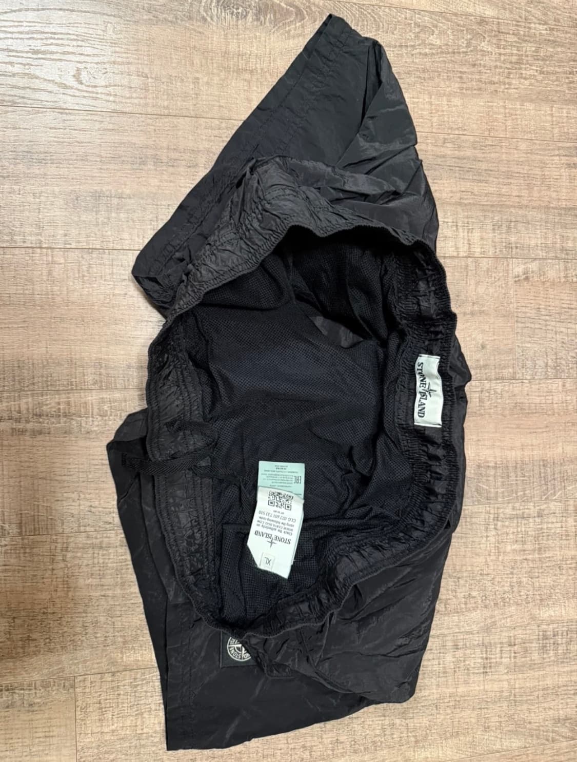 스톤아일랜드 나일론 반바지 XL 사이즈 블랙  상태 9.5/10  사진찍 상품이미지2
