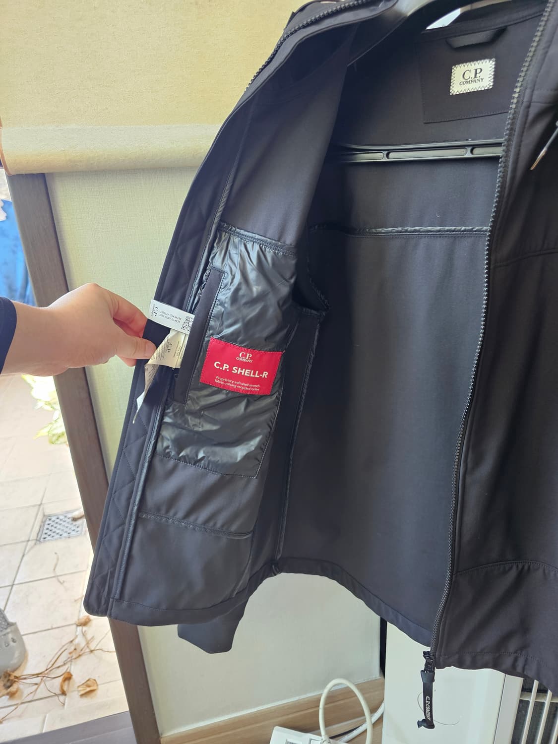 씨피 CP컴퍼니 가장 인기 모델 후드에 렌즈 쉘 자켓 팔아요 상품이미지7
