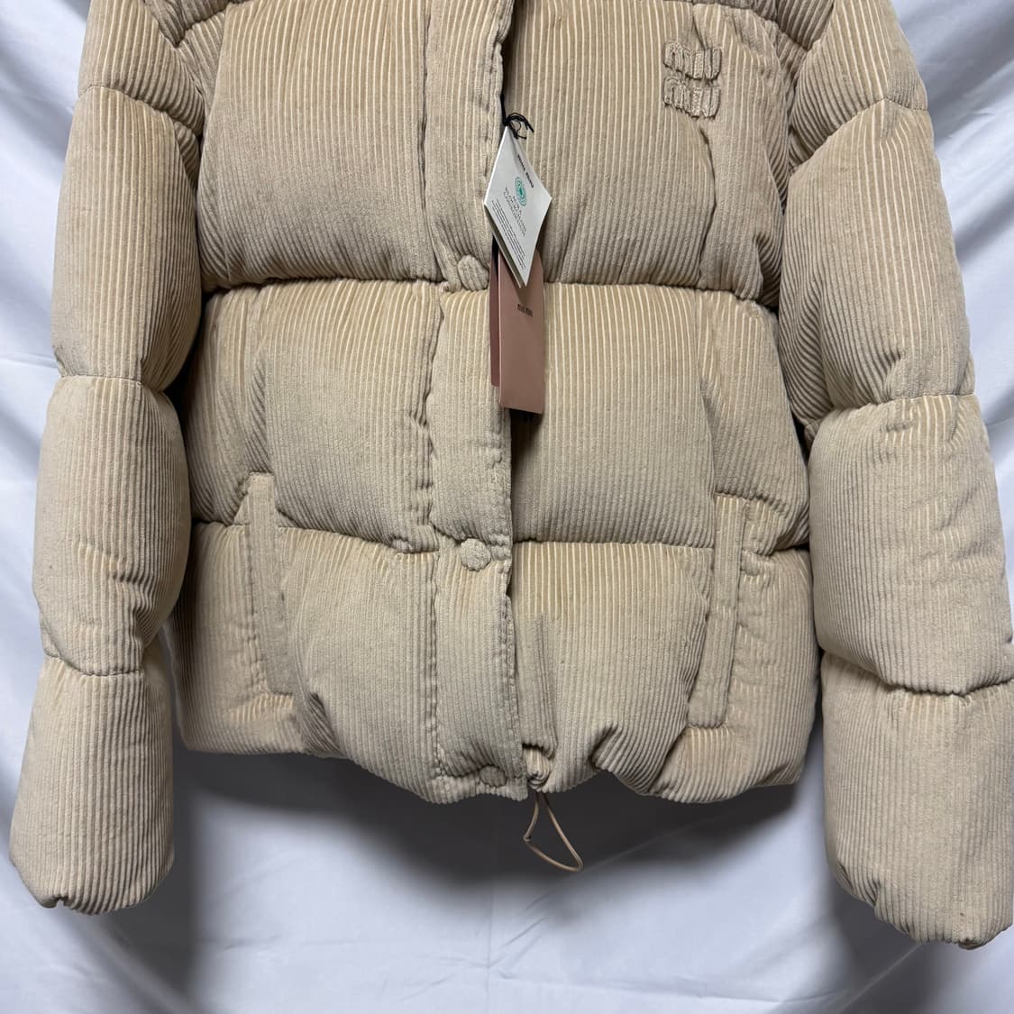 [S+급/42] 미우미우 코듀로이 패딩 점퍼 샌드 베이지 상품이미지3