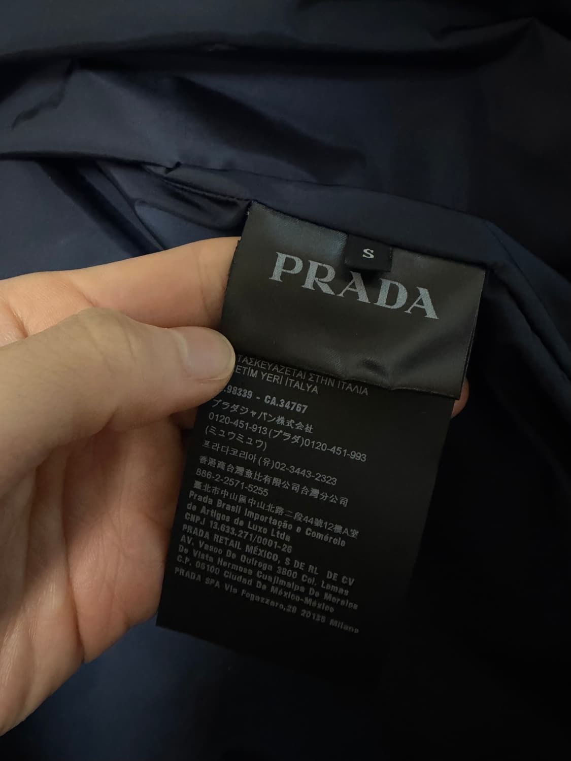 프라다 모피 셔츠자켓 판매합니다 상품이미지3