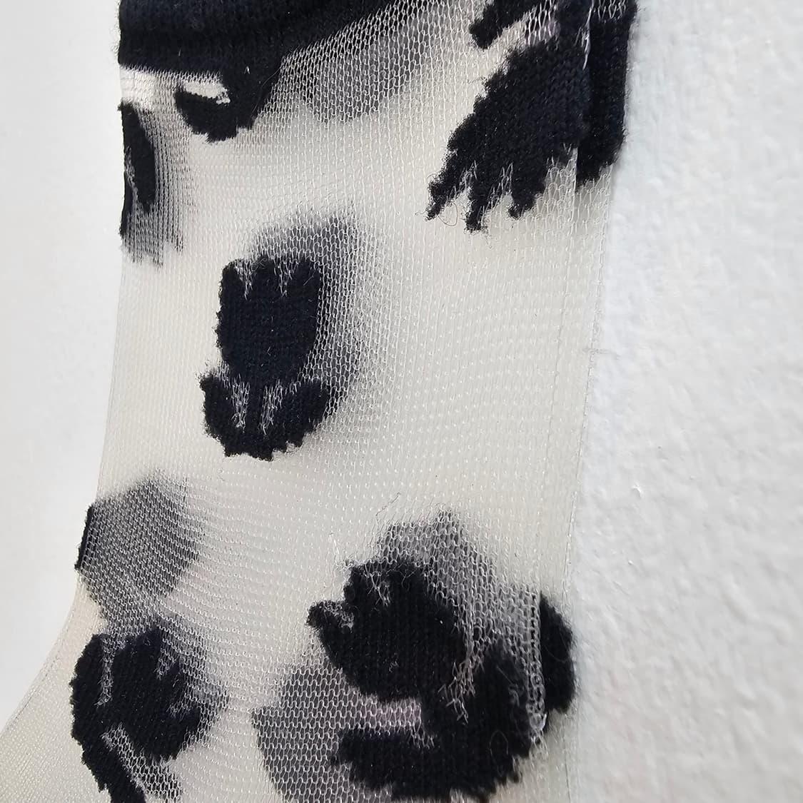 REFINE 실크혼방 튤립 블랙 시스루 삭스 상품이미지3