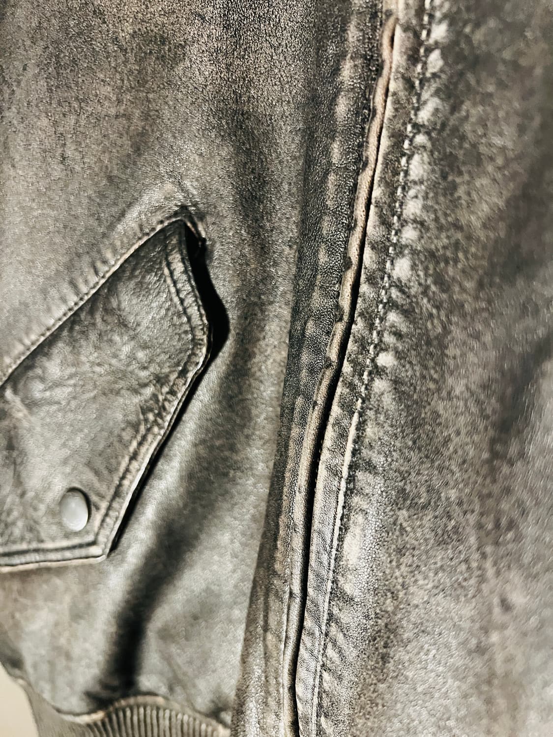 헨리코튼 베지터블 레더 이팩트 블루종 46 가죽자켓 팝니다. 상품이미지8