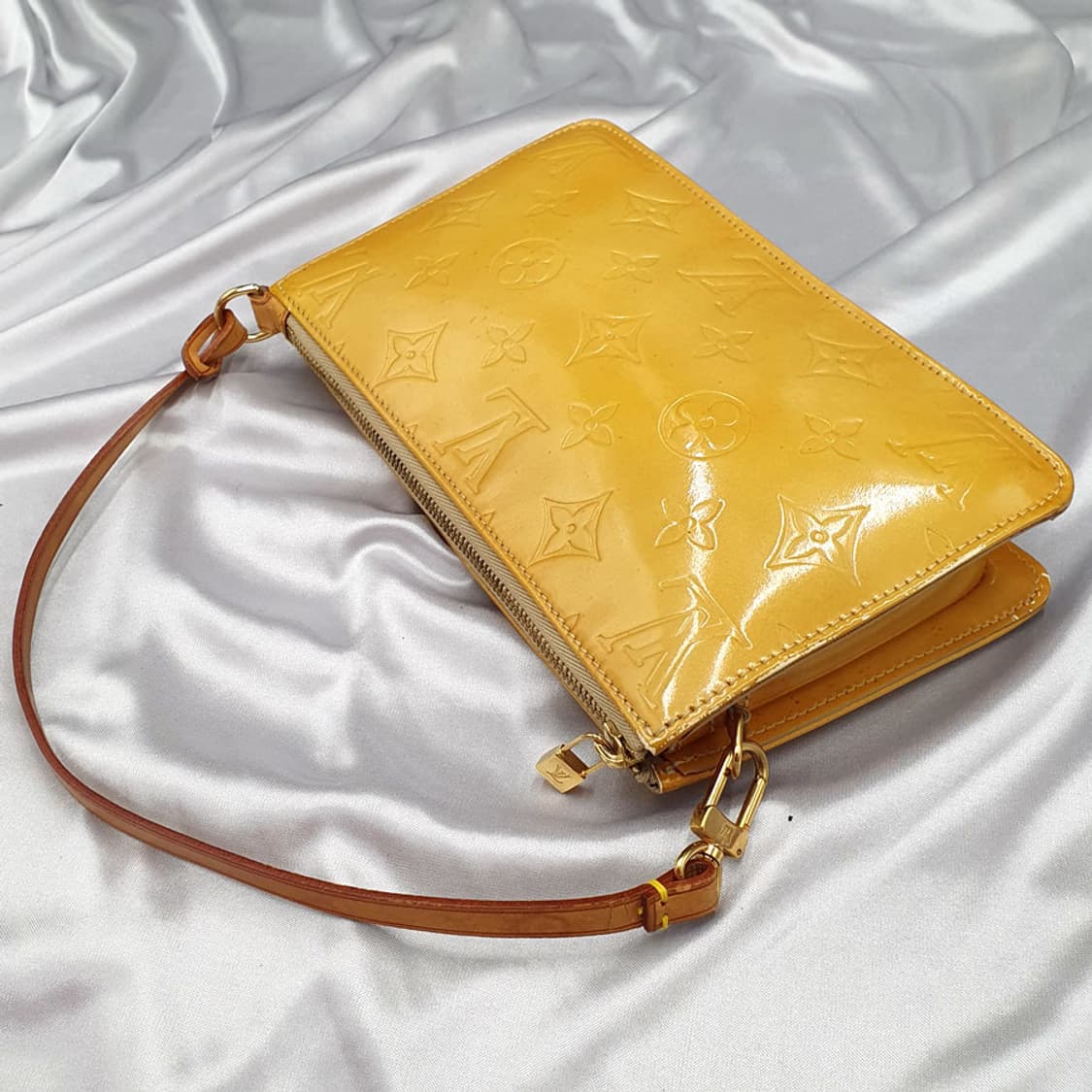 루이비통 베르니 파우치 숄더백 중고 가방 은피아노 상품이미지8