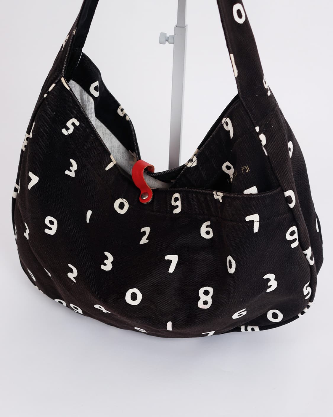 [SOU・SOU] 넘버링 텍스타일 하프 문 숄더백 상품이미지4