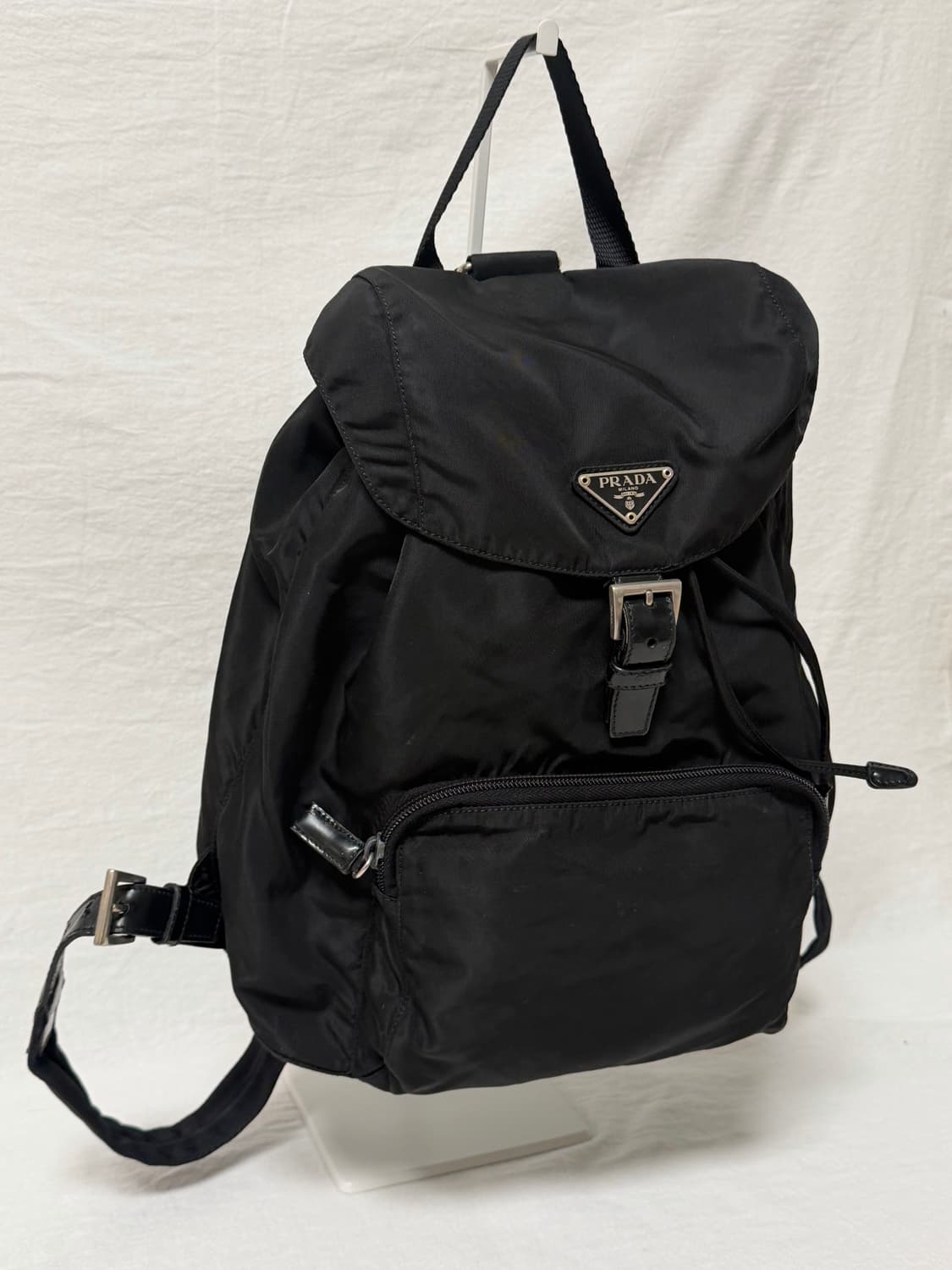 정품 프라다 포코노 나일론 미디움 원포켓 백팩 블랙 상품이미지3