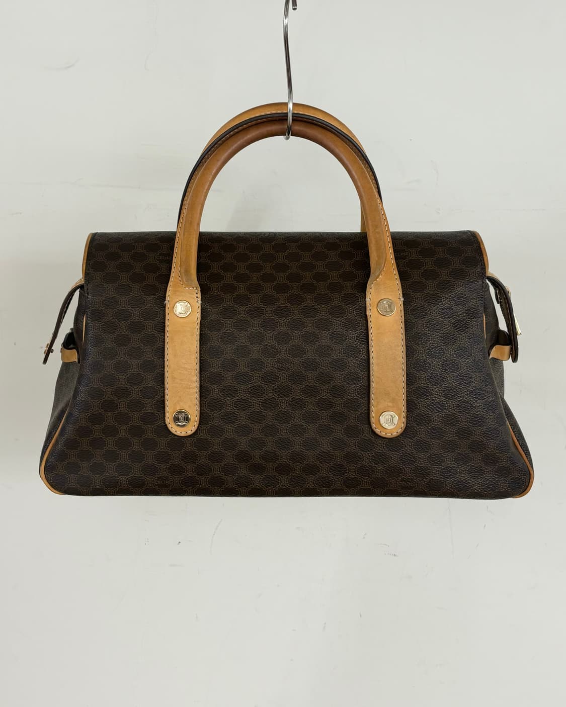 셀린느 브라운 마카담 돔보울러 백 상품이미지4