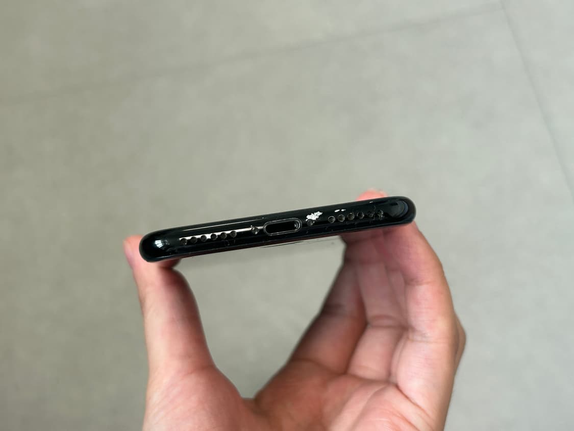 아이폰7 블랙 (128GB) 상품이미지3