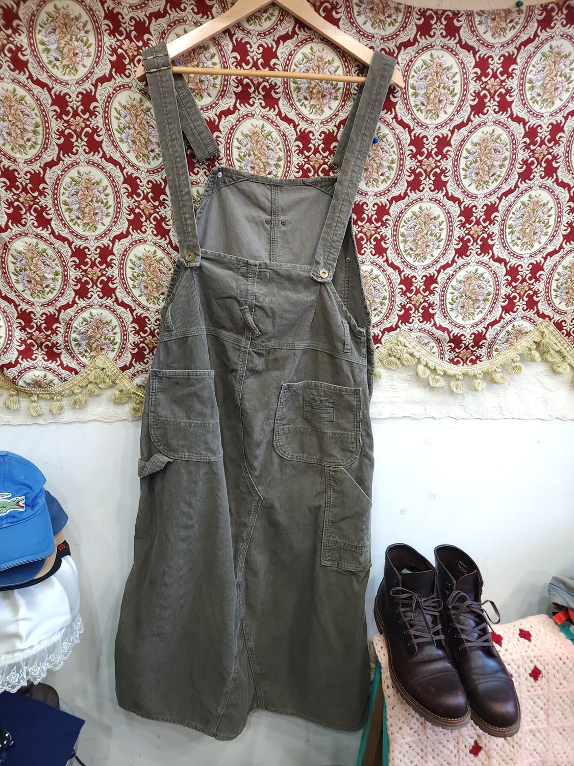 니코엔드 코듀로이 멜빵치마
​
 상품이미지6