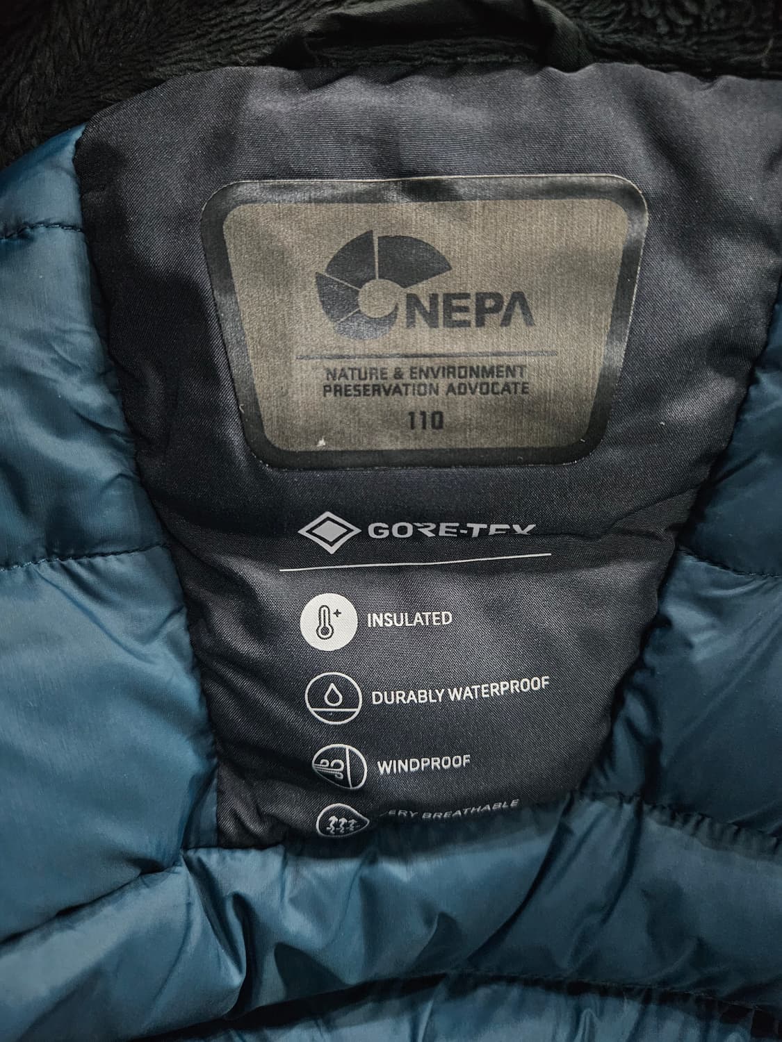 네파 고어텍스 다크그린 남성 110 구스다운 패딩  상품이미지3