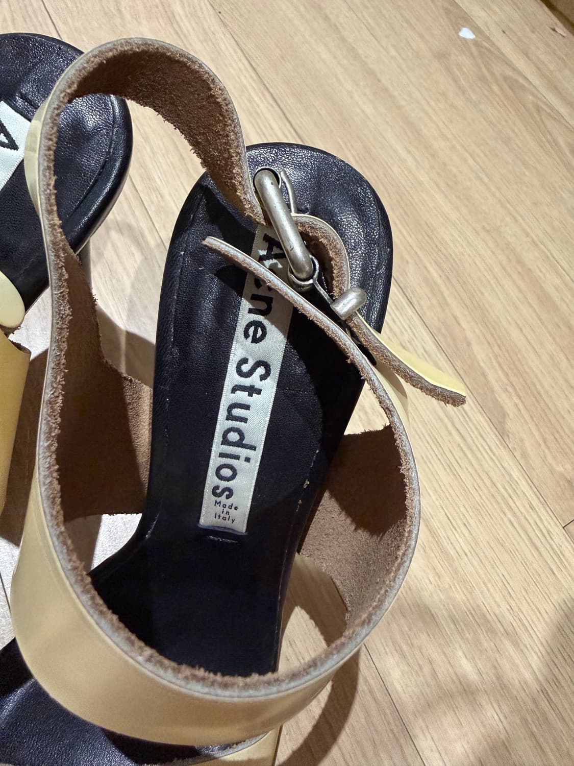 아크네 스튜디오 샌들 힐 상품이미지4