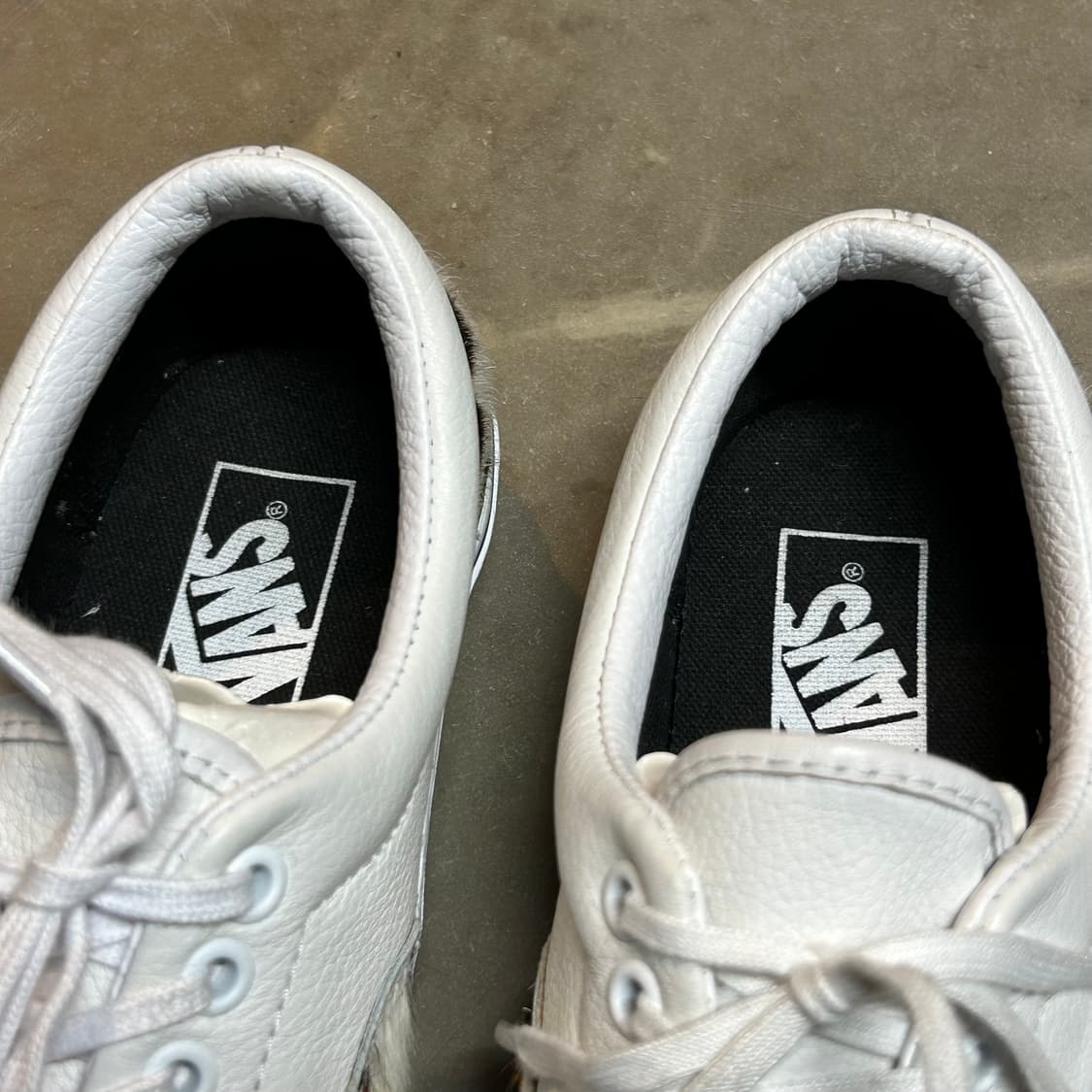 250) 반스 에라 트루 화이트 카프헤어 송치 레오파드 스니커즈 상품이미지6