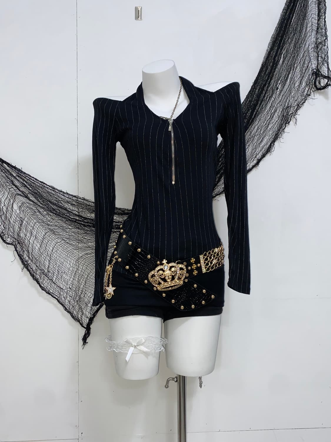 ꒰ঌ LA*BUS 오네갸루 실버 스트라이프 오프숄더 롱슬리브 ໒꒱ 상품이미지3