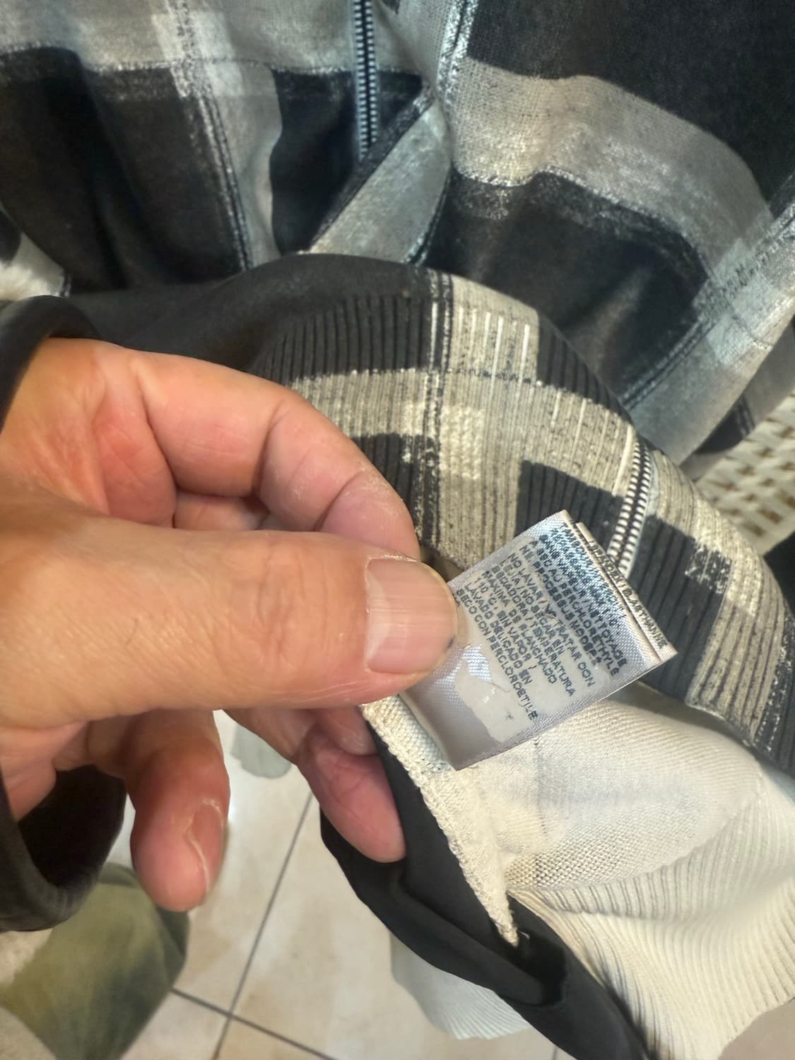 50/100-105 정품 보테카베네타 체크점퍼 팝니다 상품이미지7