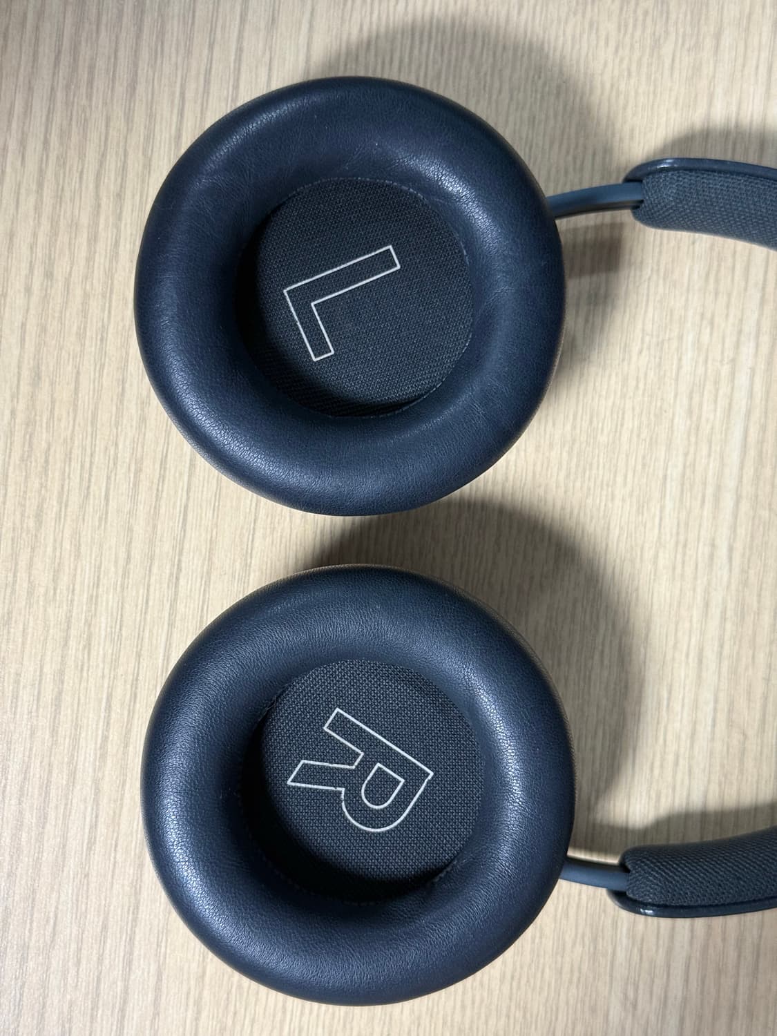 뱅앤올룹슨 베오플레이 hx 헤드셋 상품이미지4