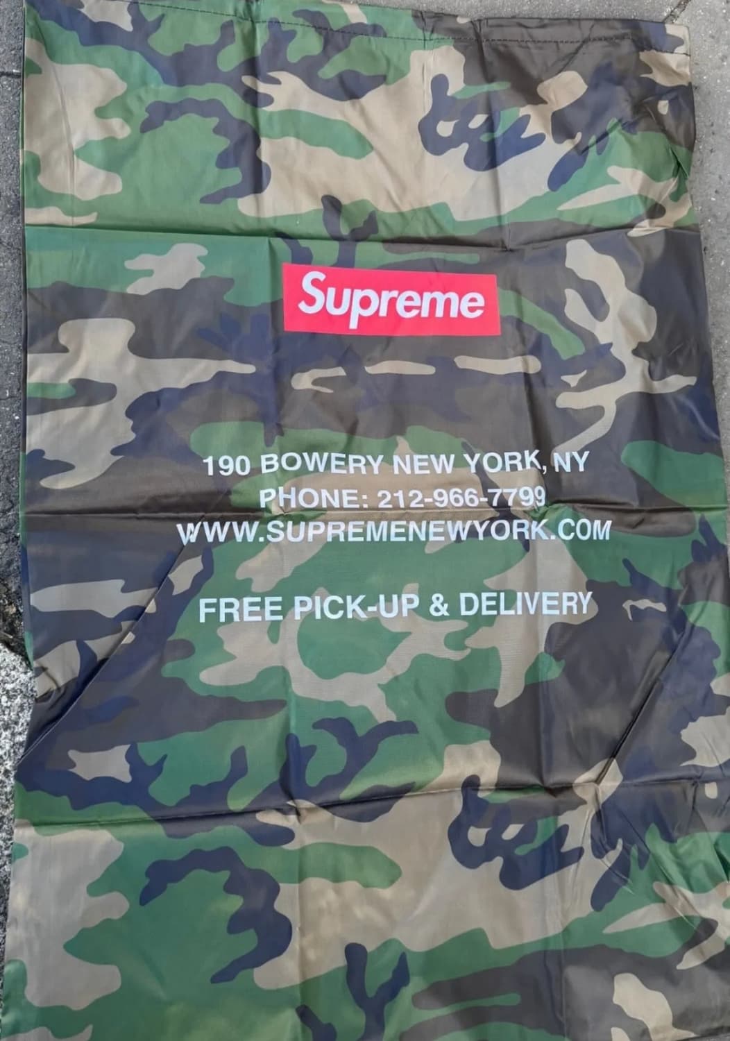 슈프림 25 FW 프리기프트 캠핑백 상품이미지1