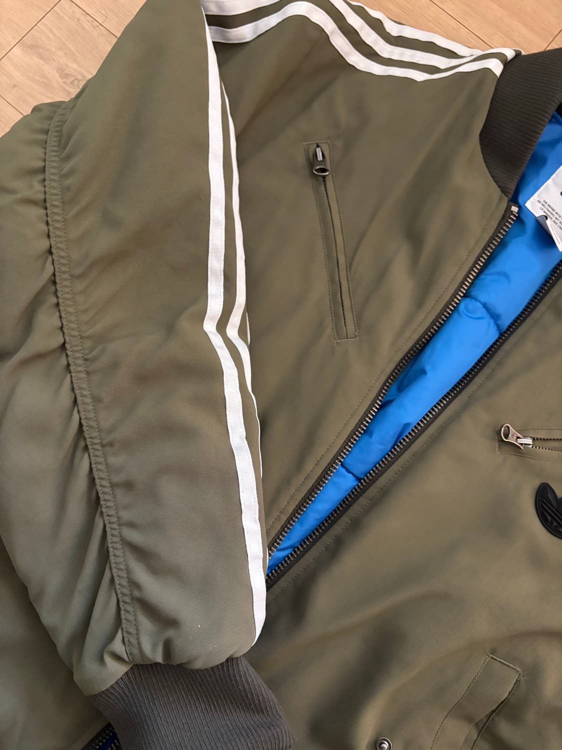 아디다스 오리지널스 24FW 투웨이 봄버 항공점퍼 상품이미지4