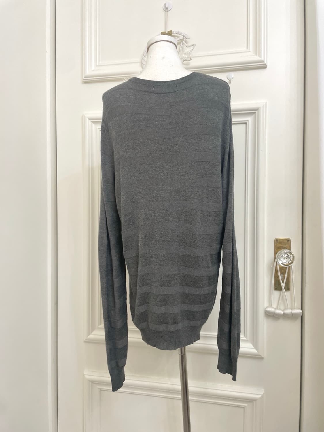 dark gray stripe loose over cardigan 상품이미지3
