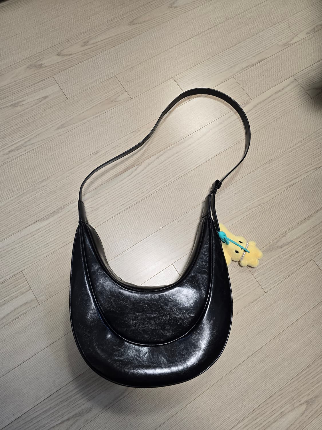 엘바테게브 블랙 가죽 숄더백 상품이미지1