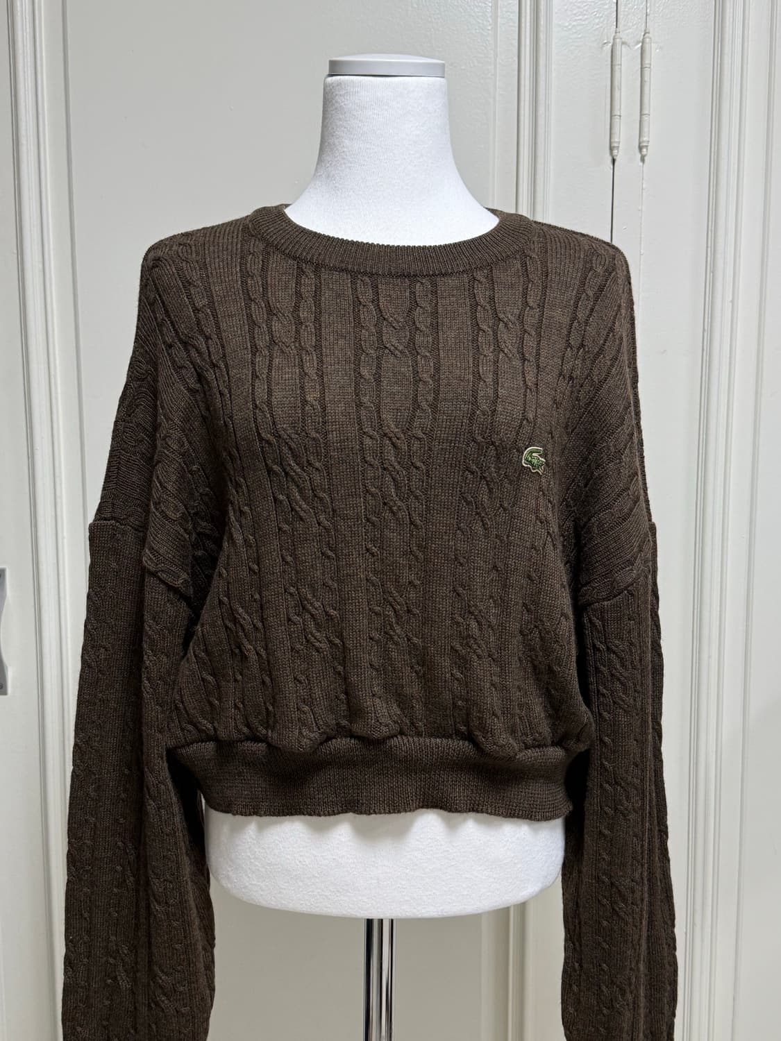 라코스테 카키브라운 크롭 니트 상품이미지1