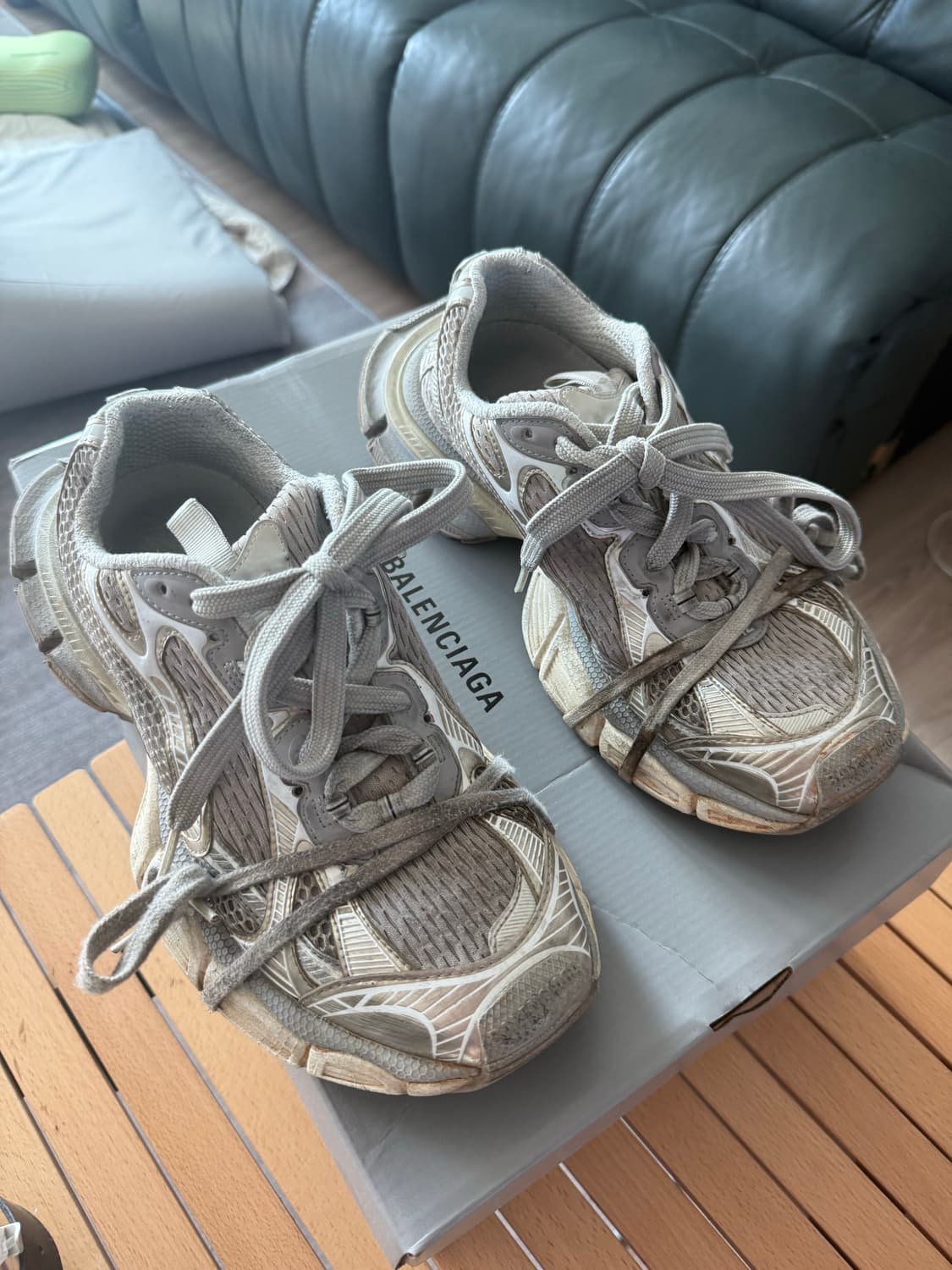 발렌시아가 3XL 스니커즈 에그쉘 42 상품이미지1