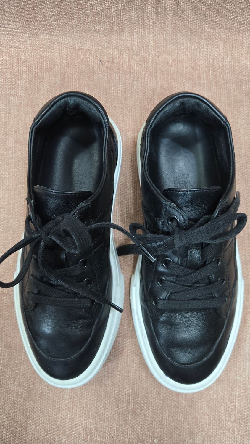 에르메스 정품 225mm- 블랙레더 스니커즈 상품이미지2