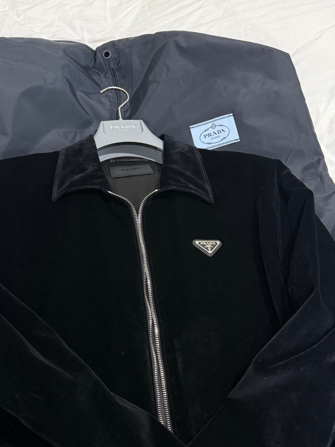 [M] 프라다 블랙 벨벳 자켓 상품이미지1