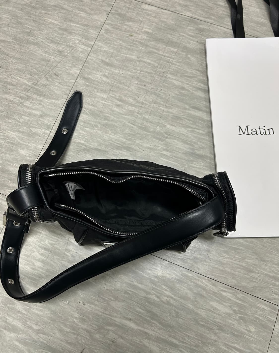 마뗑킴 마들렌 라운드백 블랙 상품이미지5