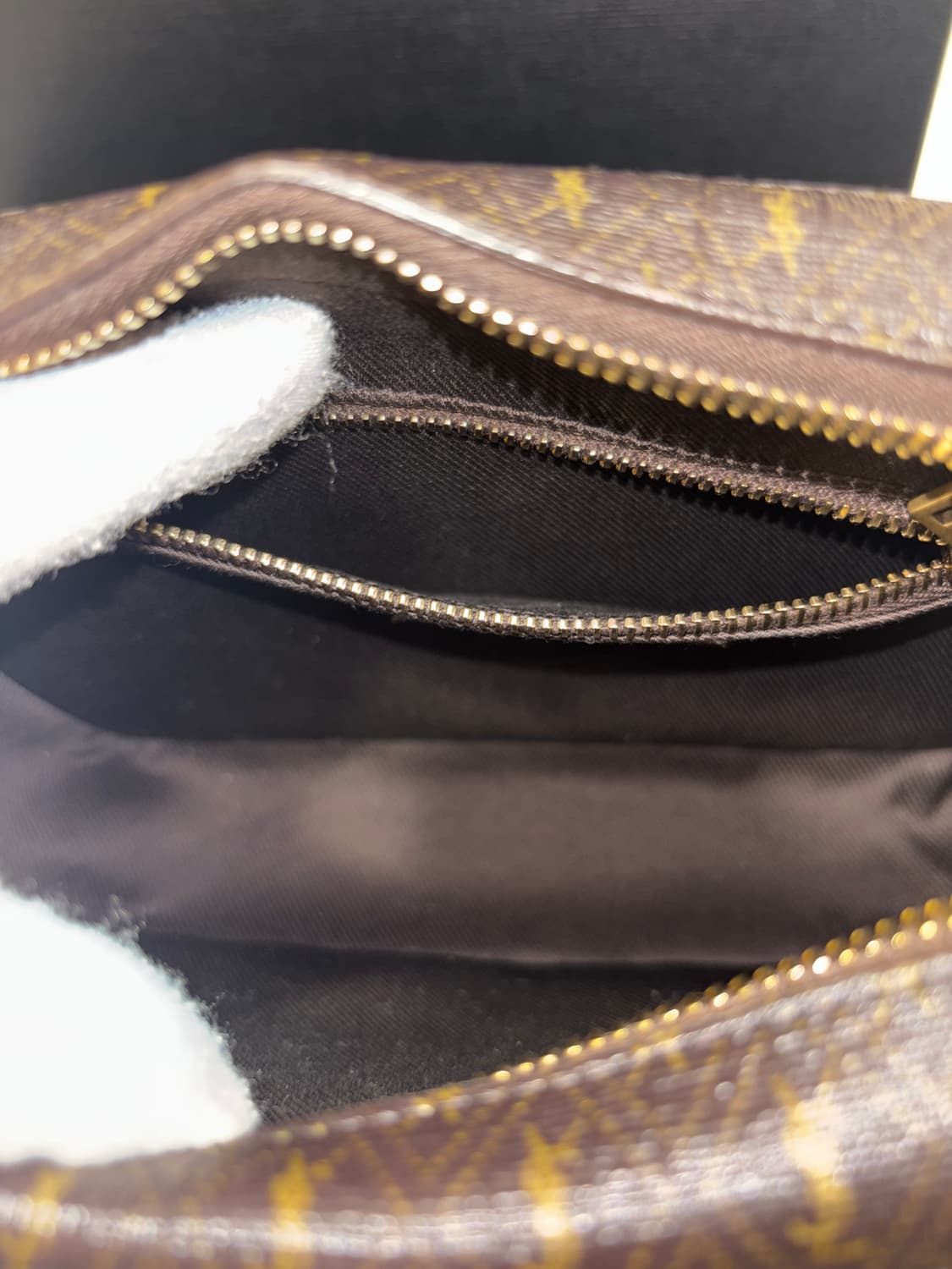 생로랑 르 모노그램 카메라백 상품이미지4