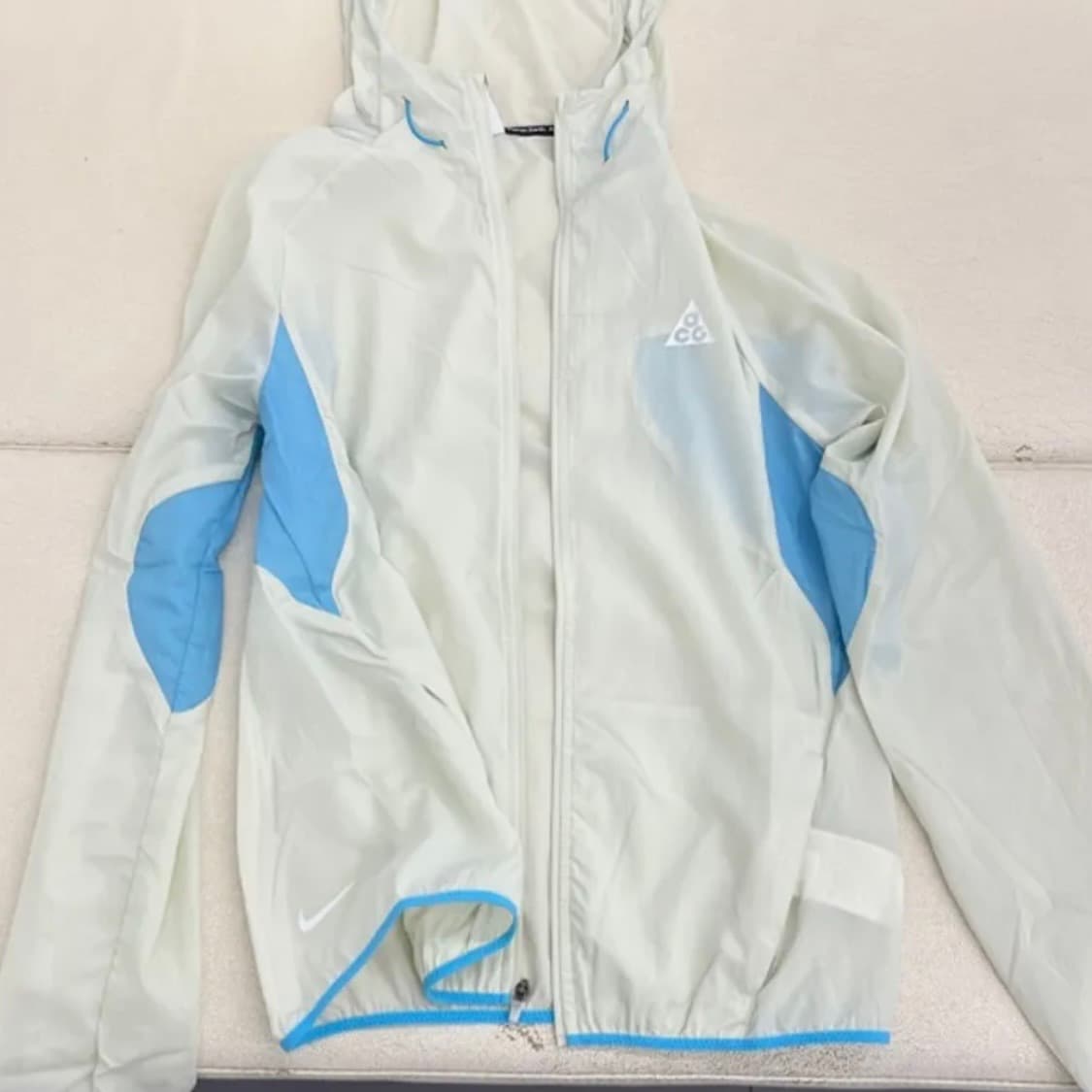 나이키 acg 러닝 재킷 상품이미지2