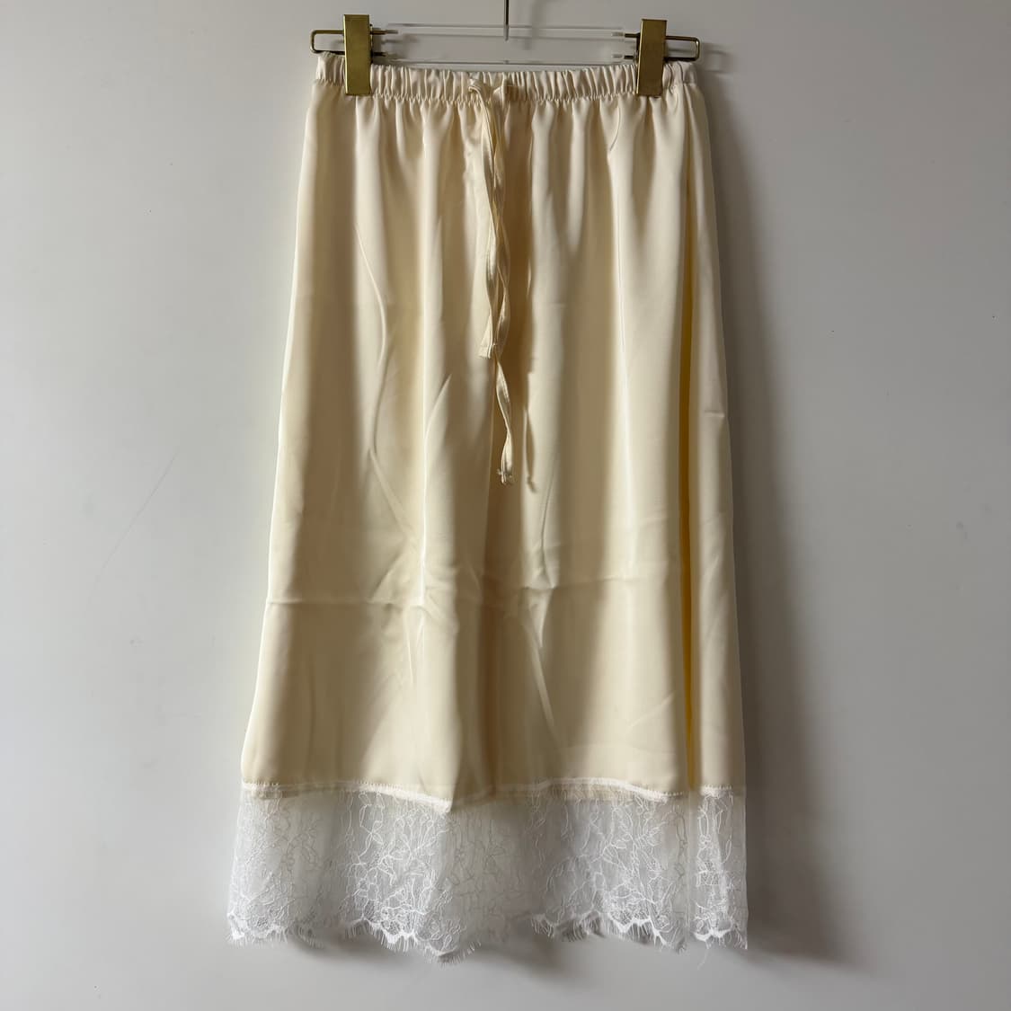 새상품 여자 실크 스커트 (아이보리) 상품이미지1