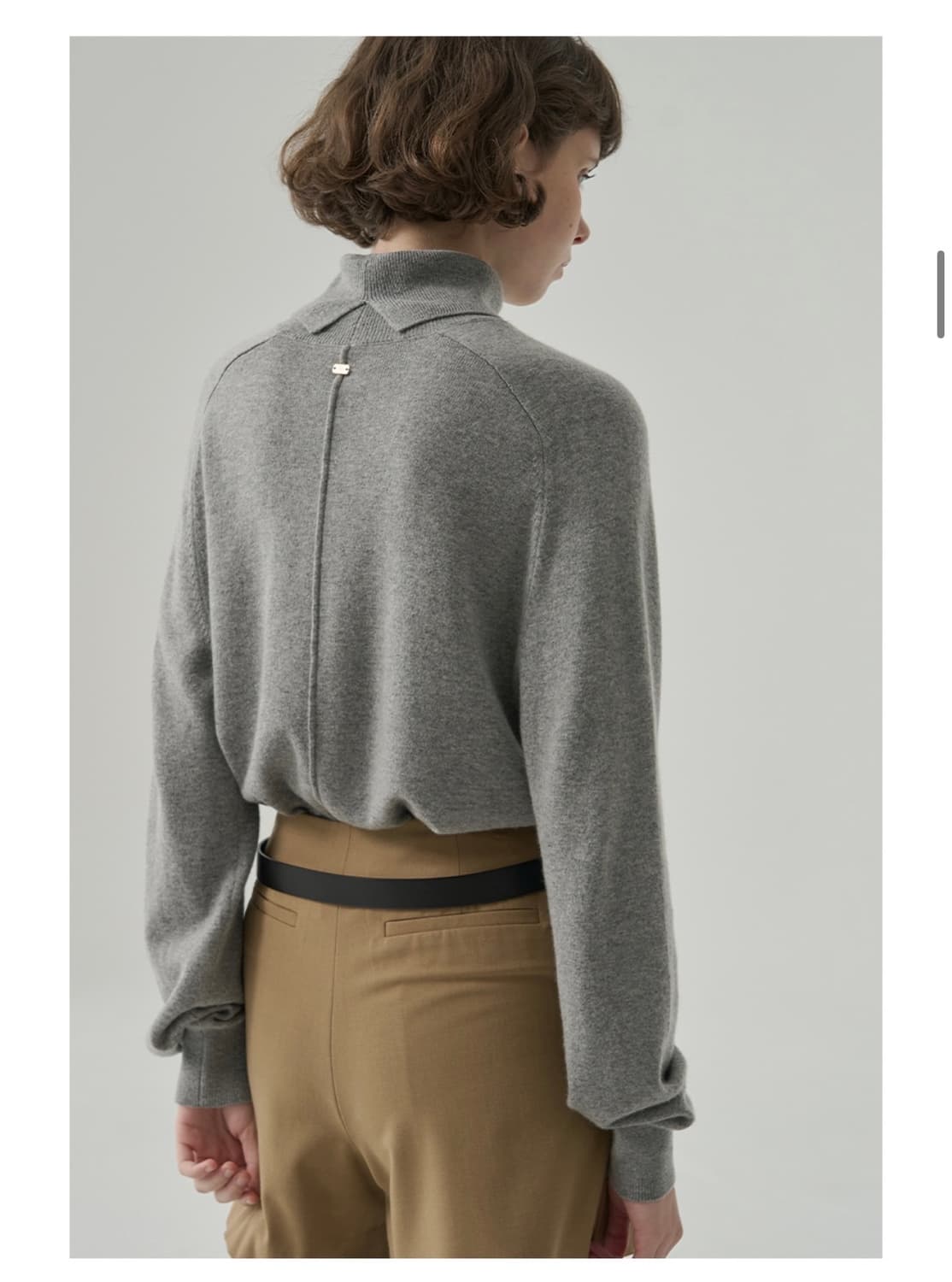 (새상품)(S) 드로우핏 우먼 캐시 울 슬릿 터틀넥 풀오버 니트 상품이미지4