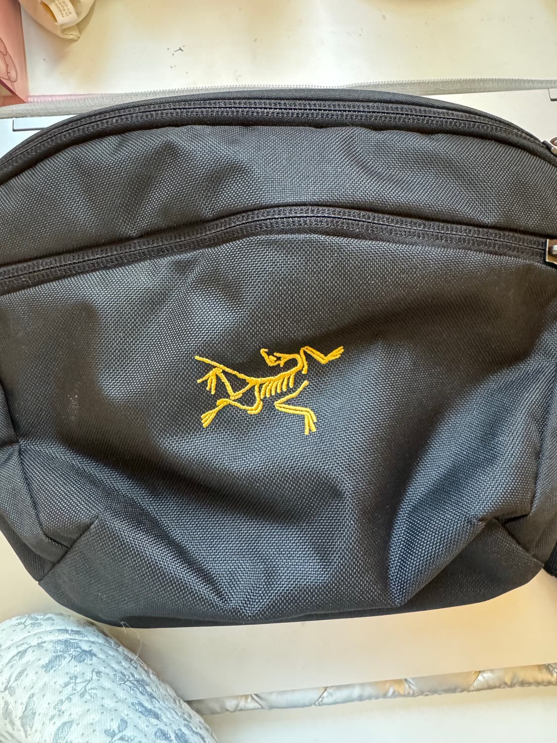 아크테릭스 맨티스 블랙 상품이미지1