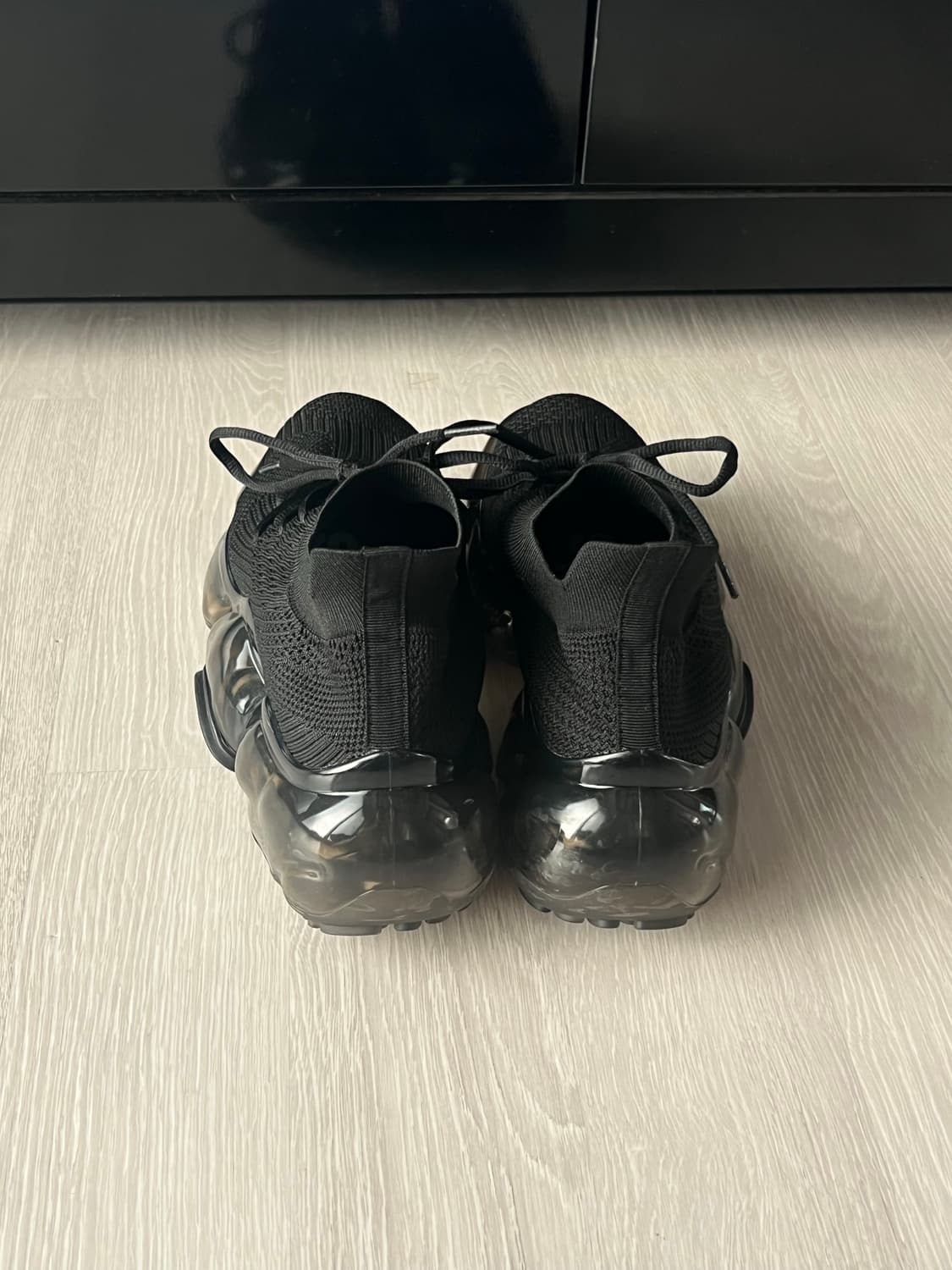 그라운즈 무피 블랙 EU43(265~270추천) 상품이미지4