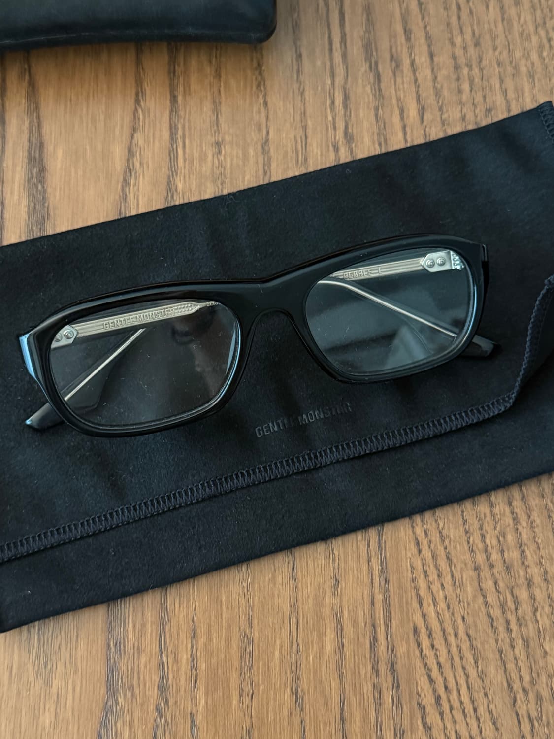 젠틀몬스터 페블 L 상품이미지2