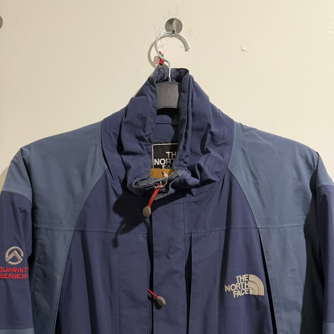 노스페이스 바람막이 자켓 상품이미지2
