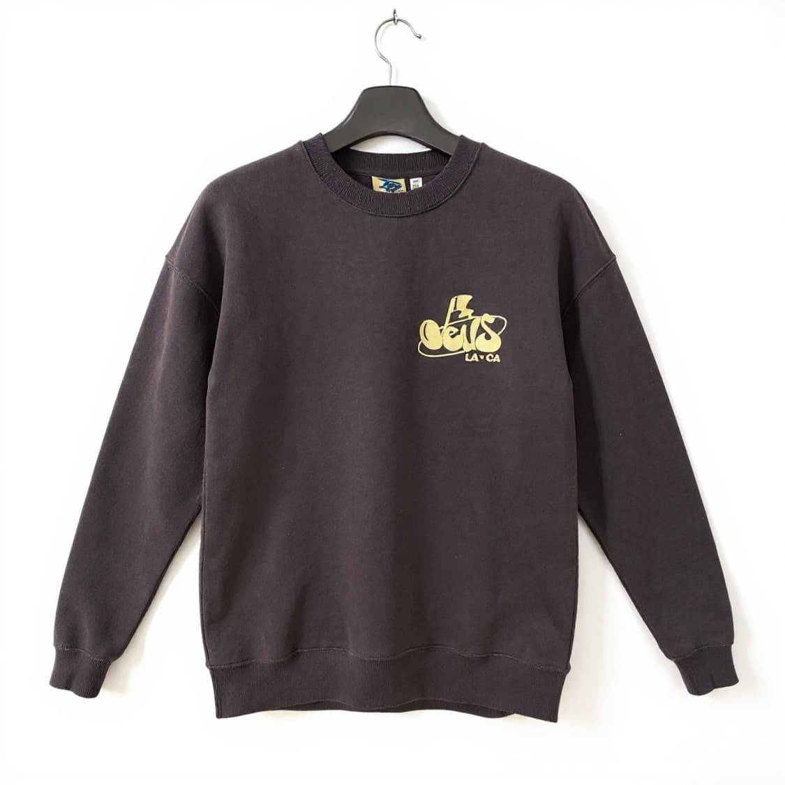 데우스엑스 마키나 맨투맨 차콜 상품이미지1