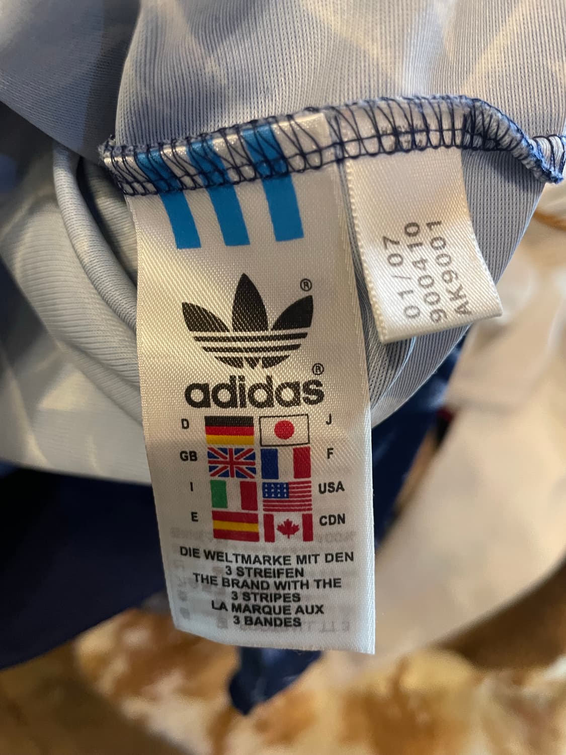 아디다스 리버풀 Candy 한정판 트랙탑 저지 자켓 상품이미지5