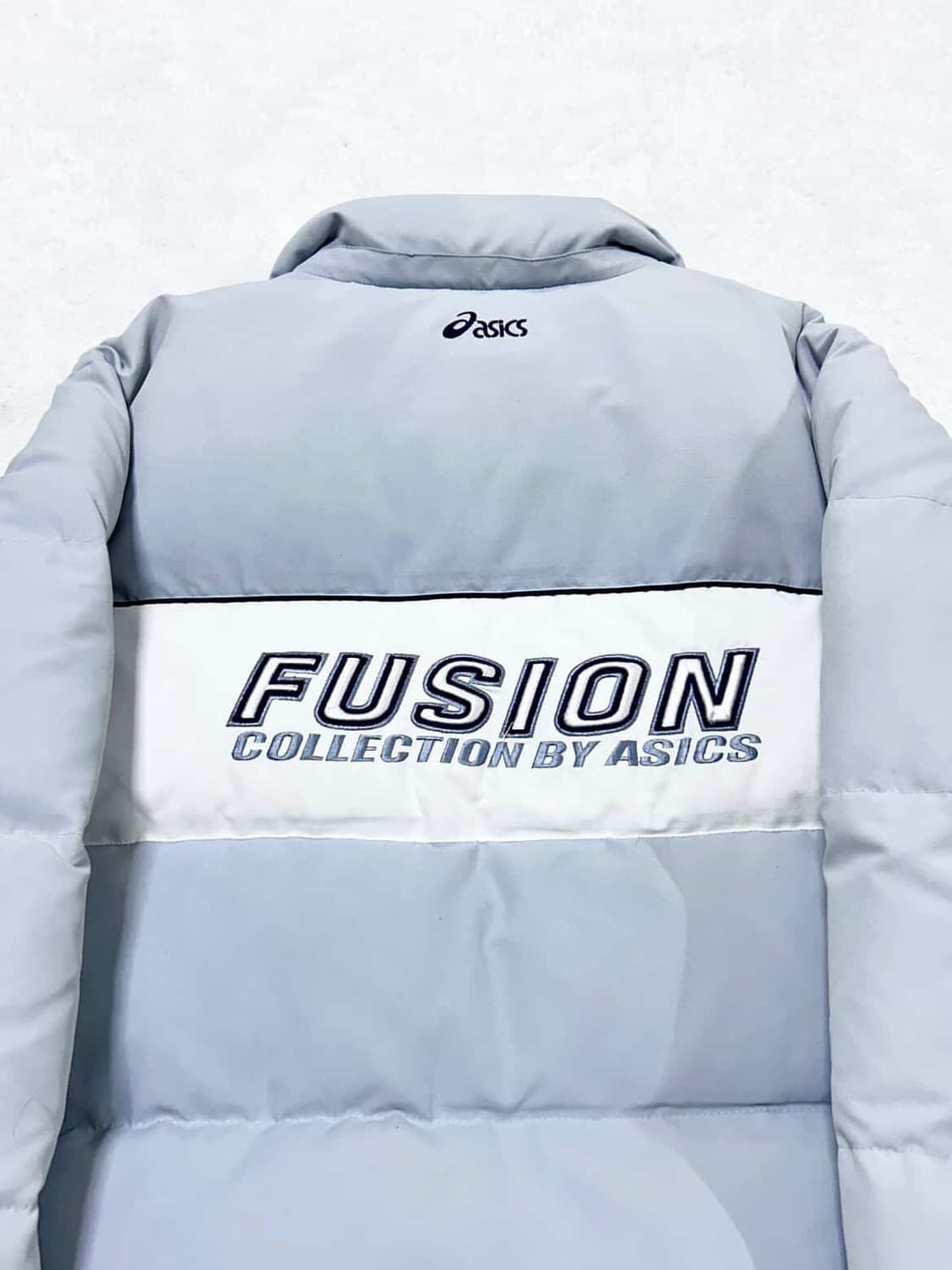 아식스 00‘s 뮤트하늘 덕다운 패딩 상품이미지7