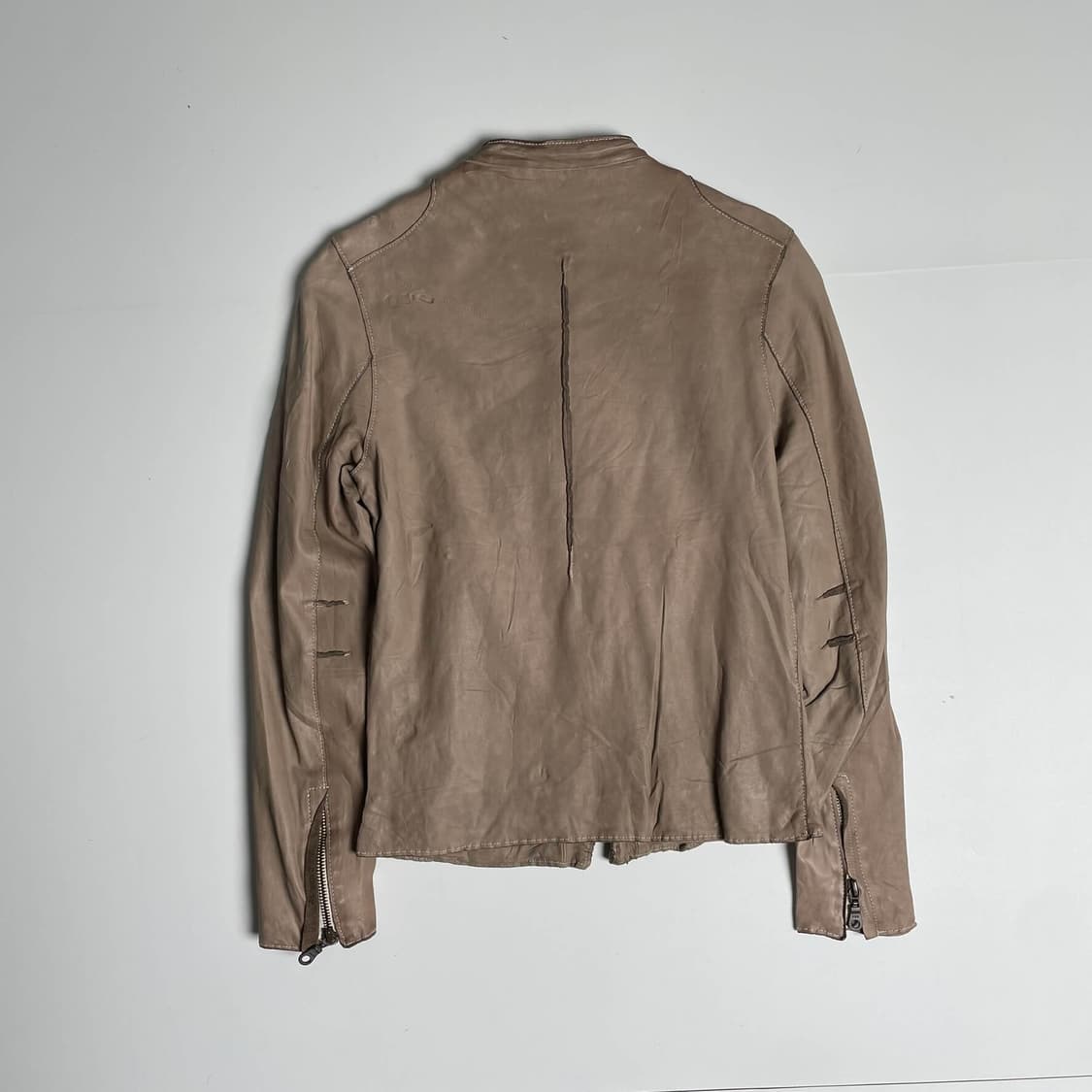 Sisil 다트 디테일 소가죽 집업 자켓 상품이미지6