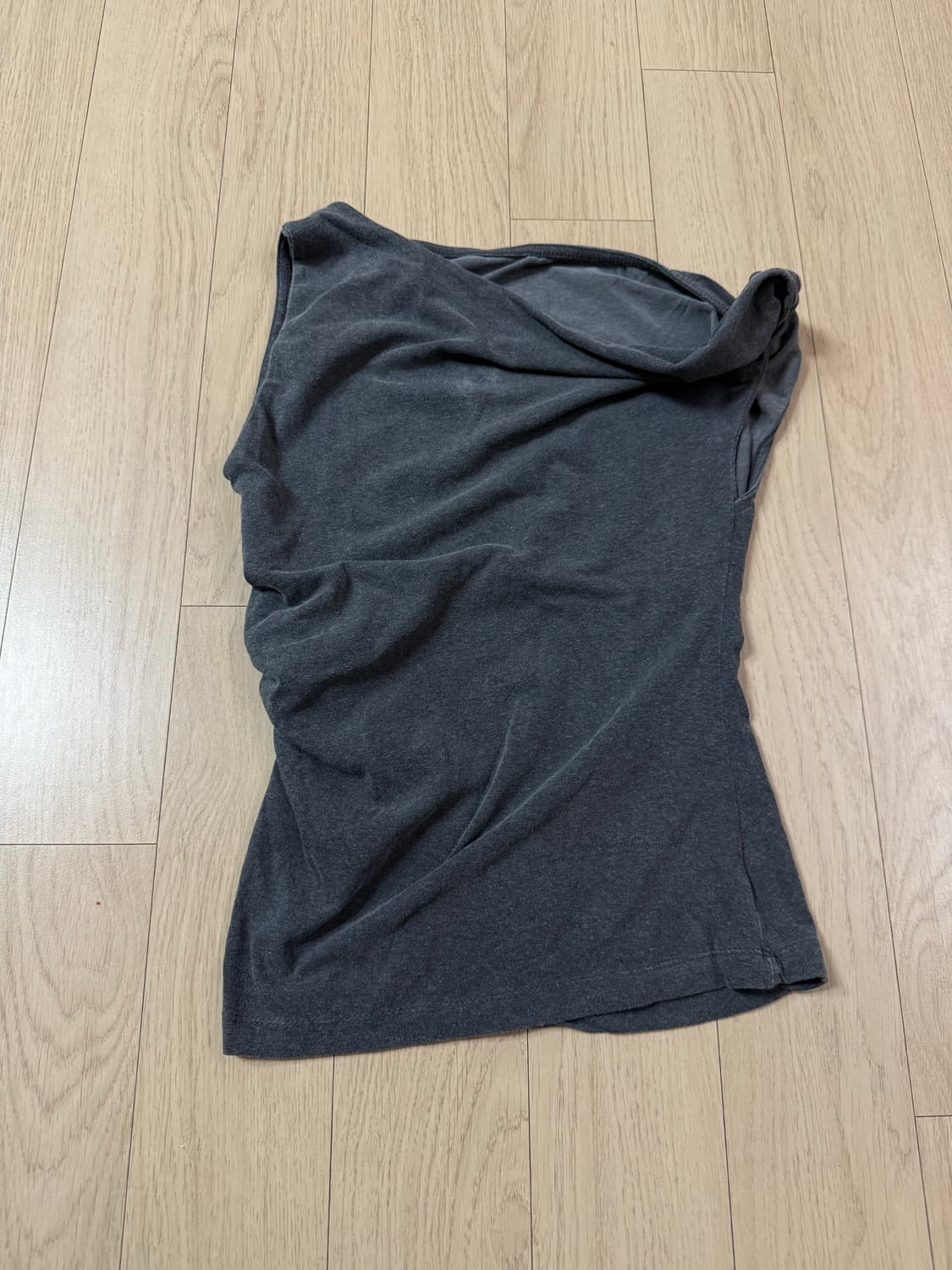 셔링 오프숄더 티 상품이미지1