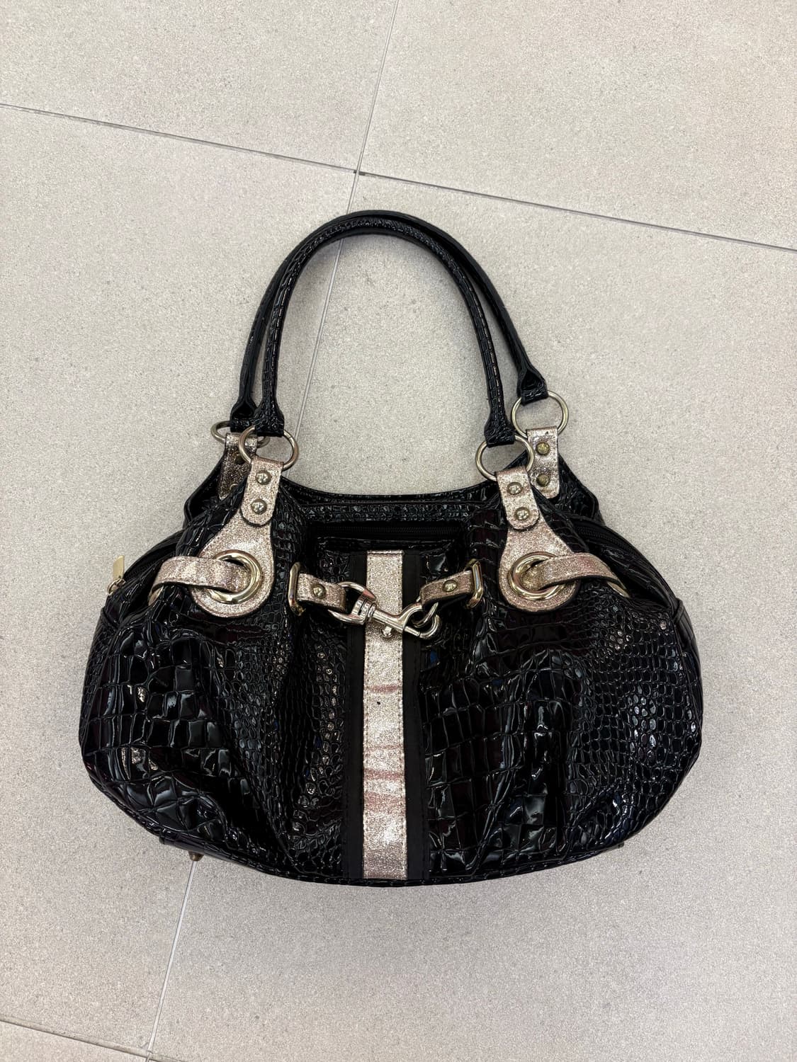 블랙 골드 갸루 숄더백 상품이미지1