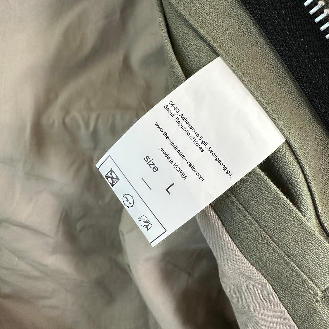 더뮤지엄비지터 피쉬테일 L 상품이미지3