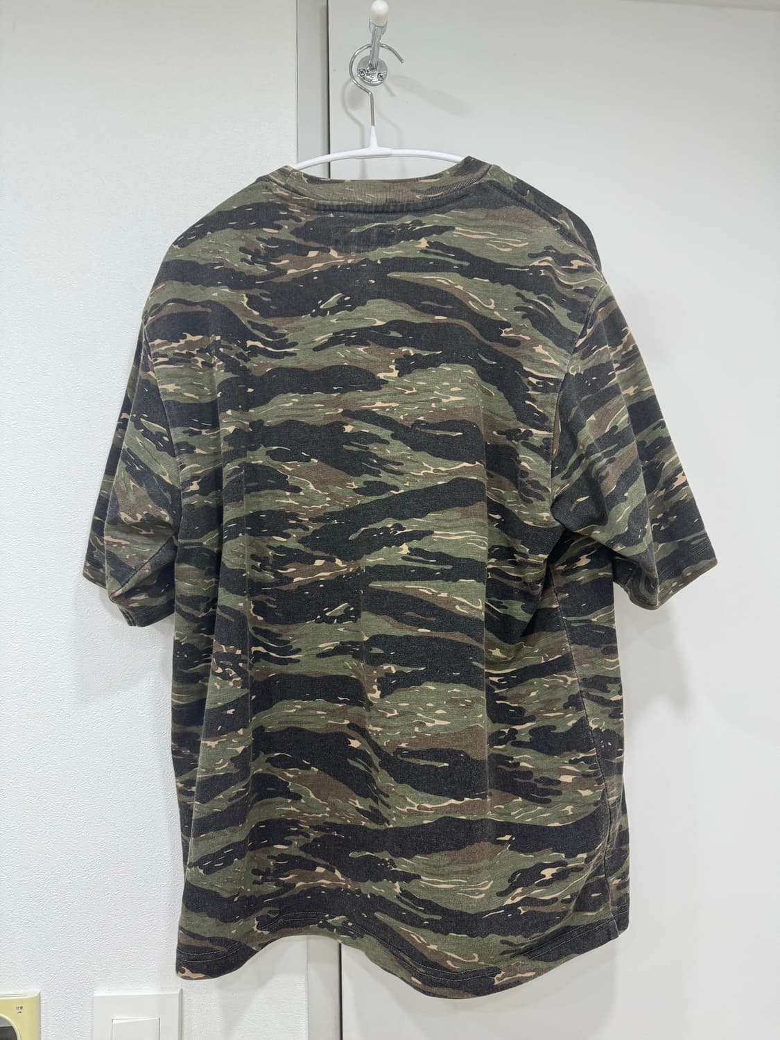 슈프림 숏슬리브 포켓 티셔츠 타이거 카모 - 24SS 상품이미지3