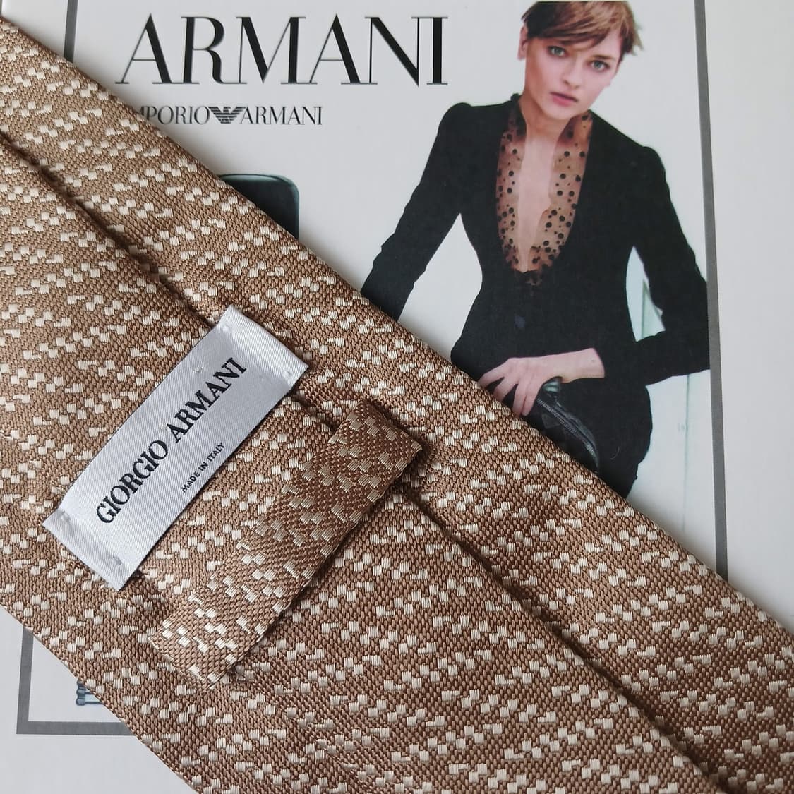 조르지오 아르마니 실크 자카드 넥타이 9.4cm A+등급 A19518

 상품이미지8