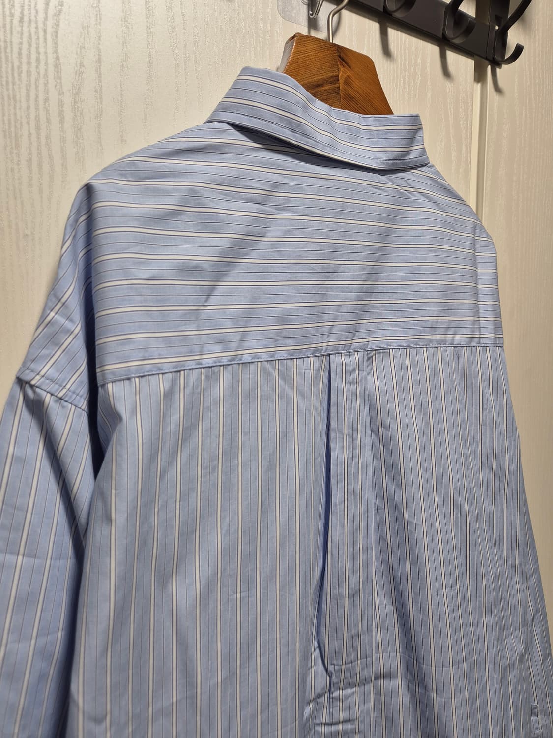 (세일)(새상품)우알롱 스트라이프 셔츠 블루 상품이미지8